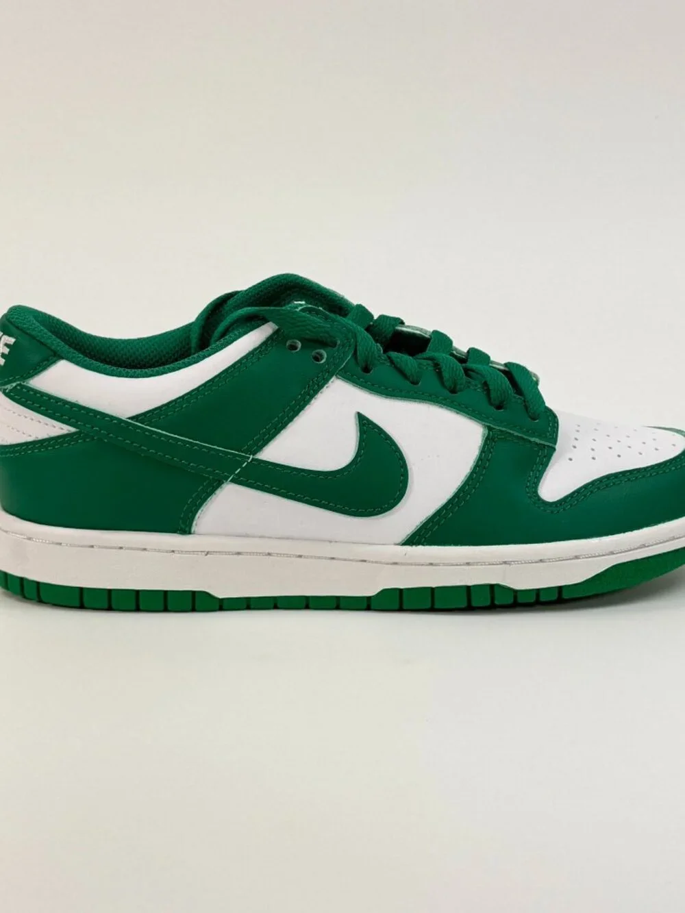 Nike Dunk Low GS 'White Malachite' FB9109-114 size 6 Y / 7.5 W